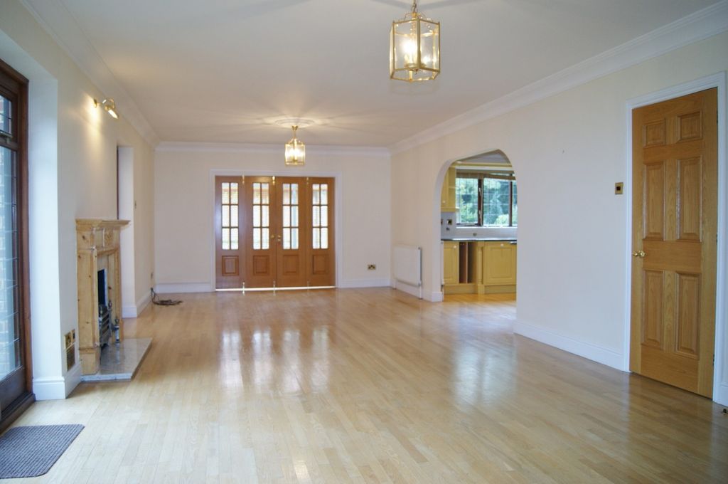 Additional image 6 of 7 bed detached house to rentPortland Park, Gerrards Cross, Buckinghamshire SL9