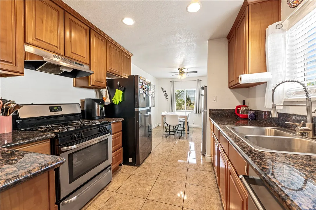 Additional image 39 of 2389 Mayfield Avenue, Montrose, CA 91020