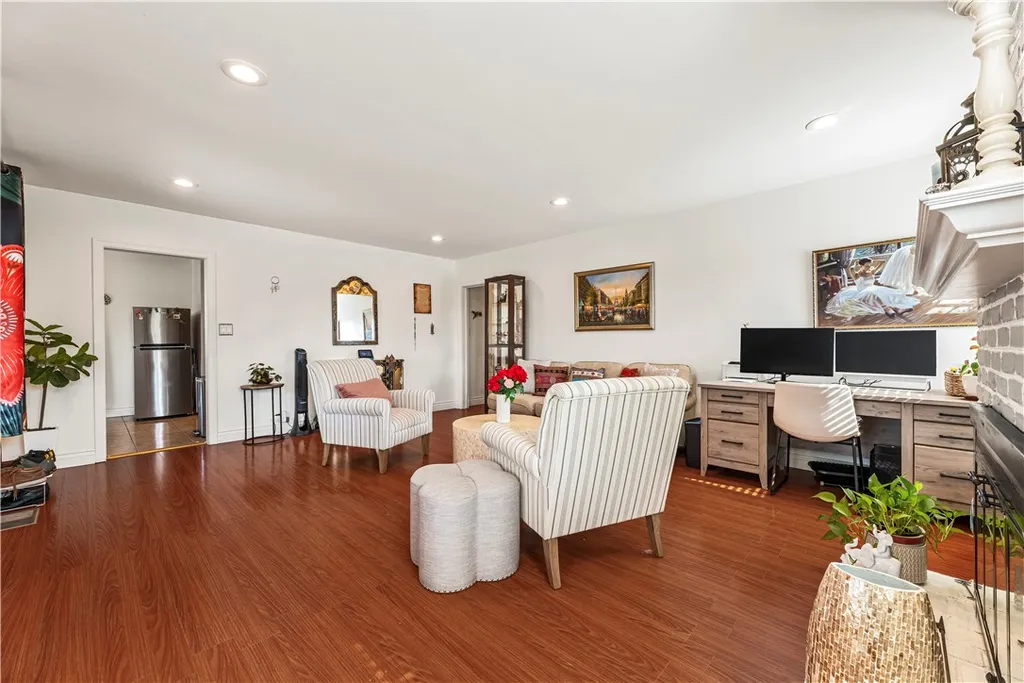 Additional image 5 of 2389 Mayfield Avenue, Montrose, CA 91020