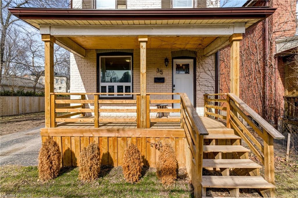 35 Dundas Street, Dundas, ON, L8H 1A1