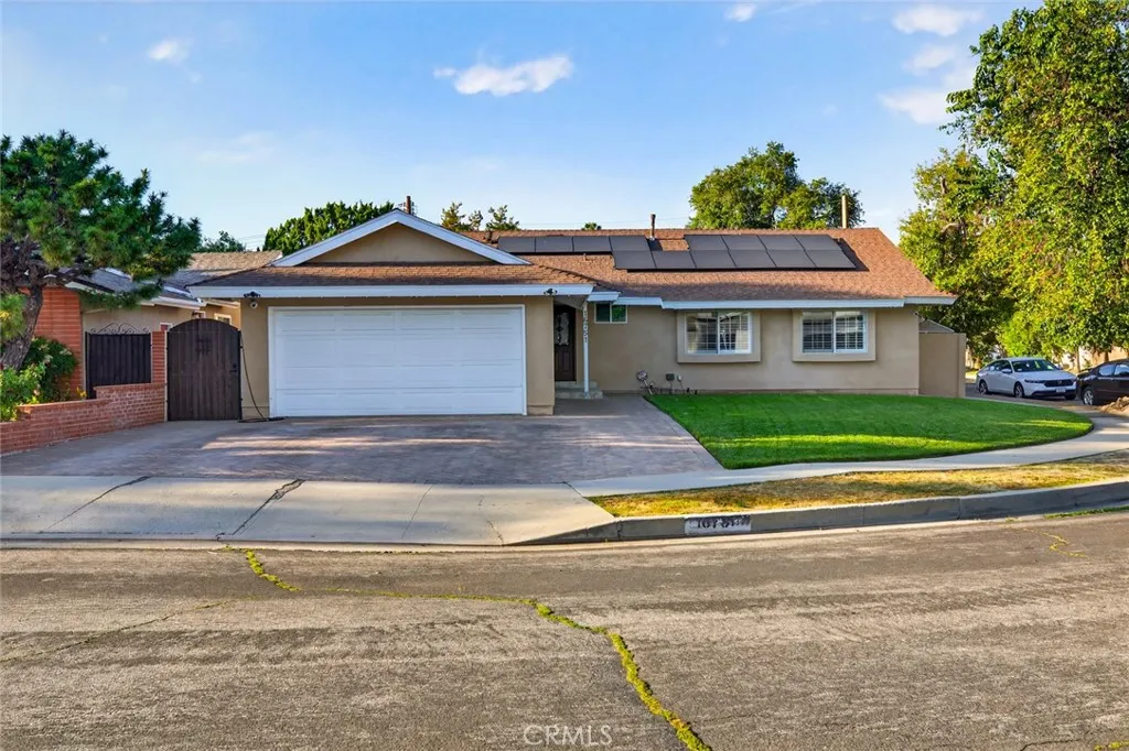 16751 Londelius St, Northridge, CA 91343 photo 2