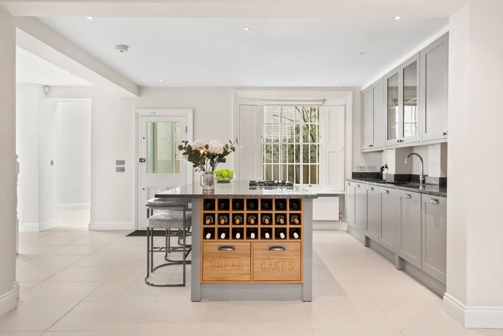 Additional image 5 of 4 bed end terrace house to rentChalcot Crescent, Primrose Hill NW1