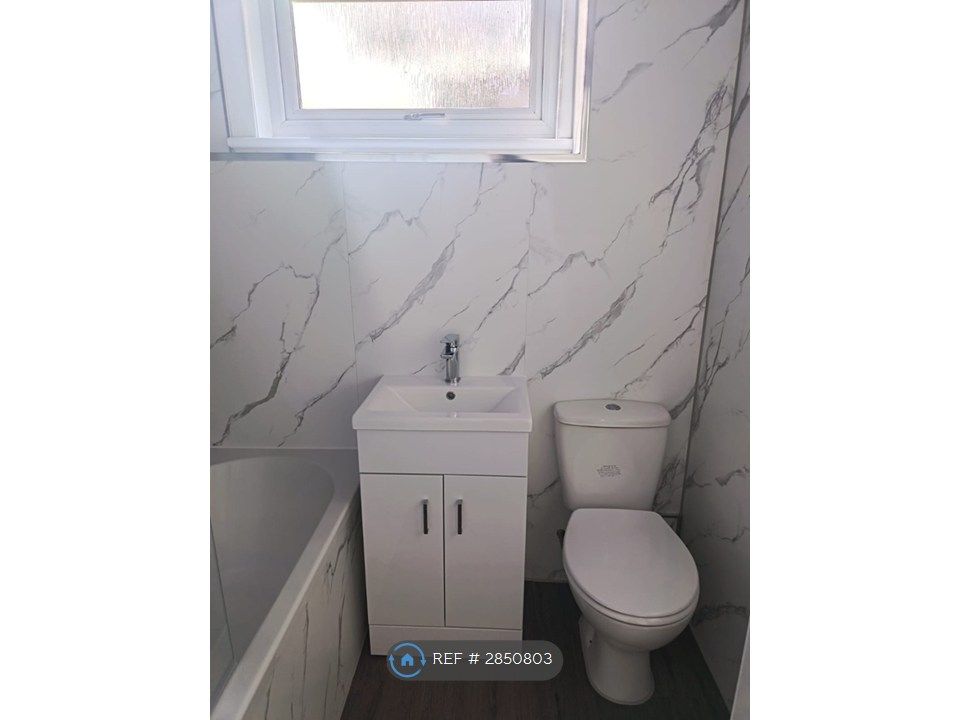Additional image 7 of 2 bed terraced house to rentBerryhill Road, Glasgow G67