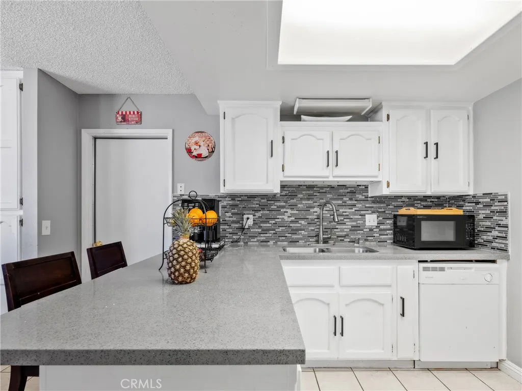 Additional image 38 of 15880 Elcona Place, Victorville, CA 92395
