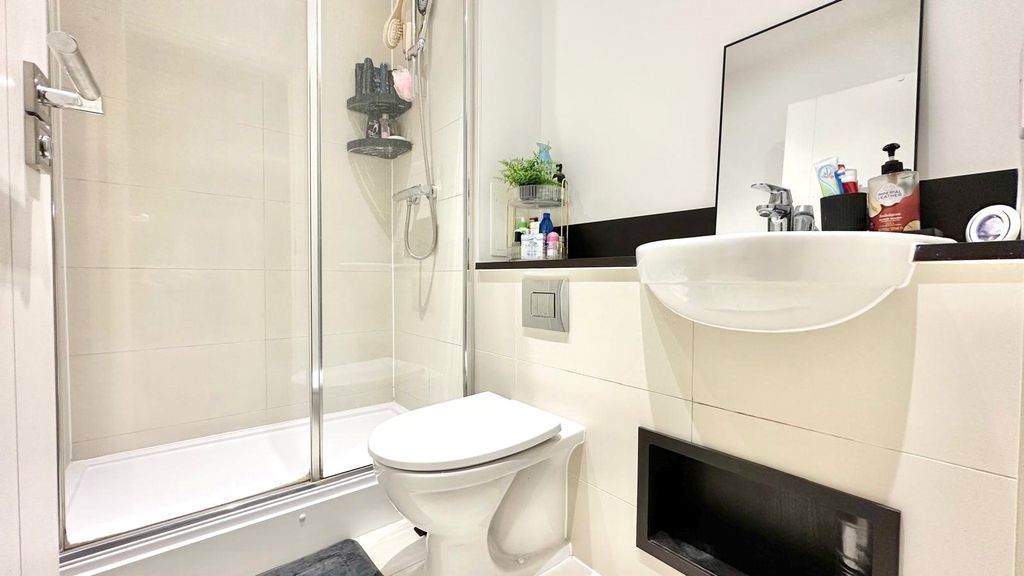 Additional image 6 of 2 bed flat for saleKingfisher Heights, 2 Bramwell Way, London E16