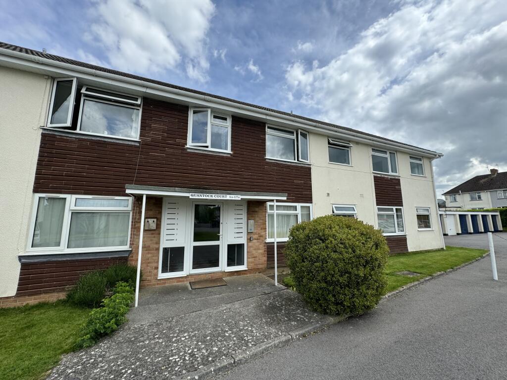 Quantock Court, Street