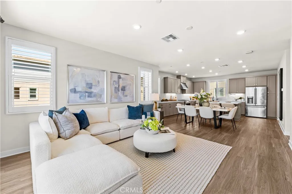 Additional image 52 of 236 keeper, Irvine, CA 92618