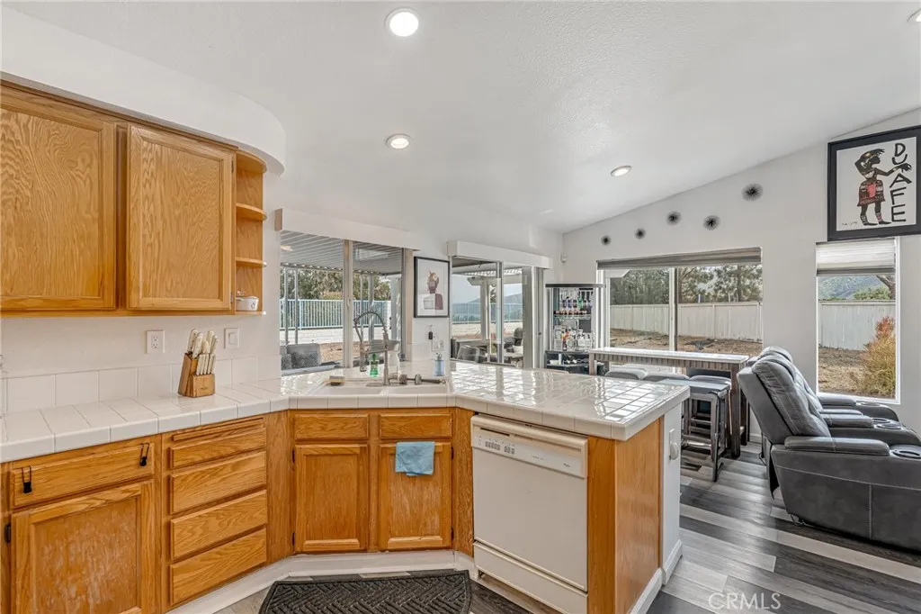 Additional image 14 of 29484 Mariners Way, Lake Elsinore, CA 92530