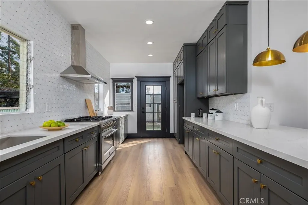 Additional image 52 of 2274 W 21st Street, Los Angeles, CA 90018