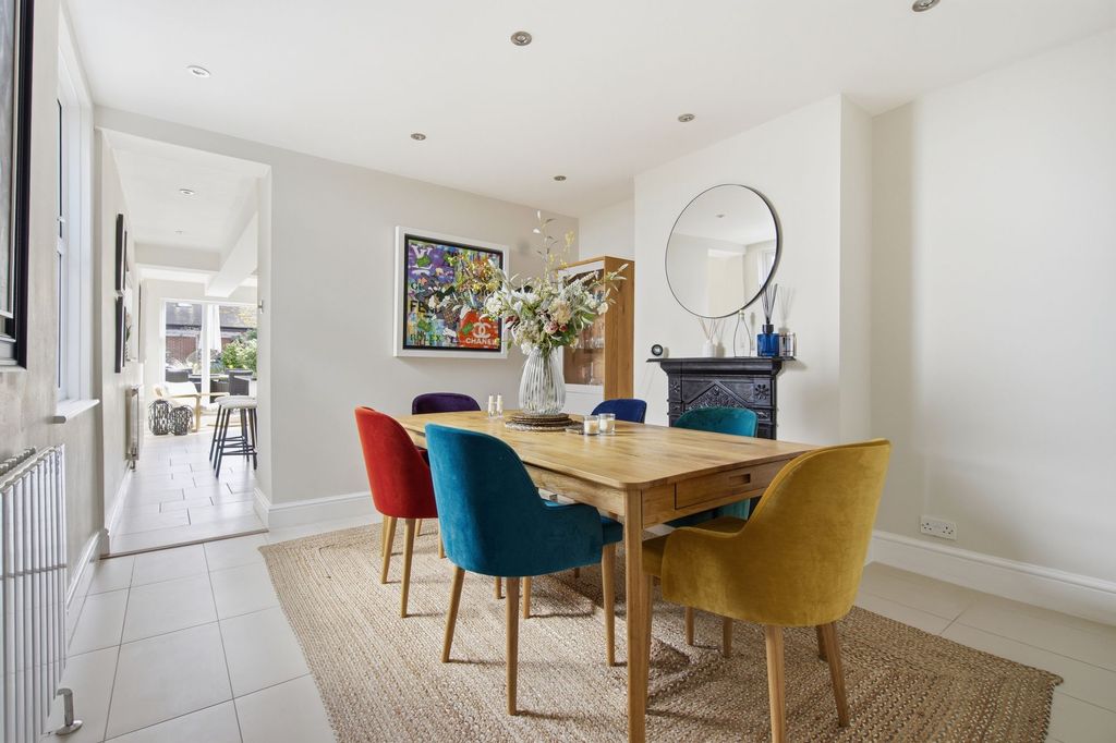 Additional image 3 of 3 bed semi-detached house to rentNew Road, Ascot SL5