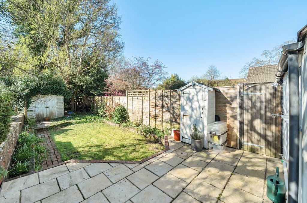 Additional image 11 of 2 bed semi-detached house for saleHaslemere, Surrey GU27