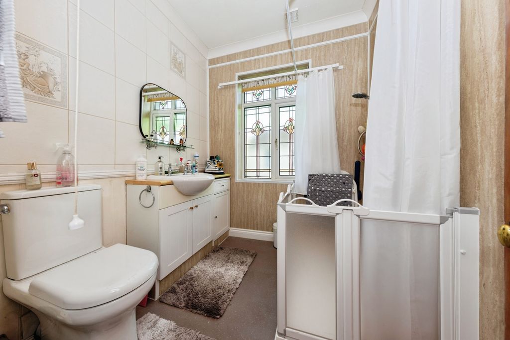 Additional image 9 of 3 bed detached house for saleStepney Road, Burry Port, Carmarthenshire SA16