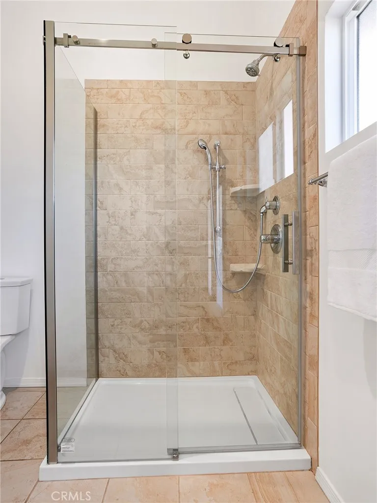 Additional image 114 of 1825 Altivo Way, Echo Park, CA 90026