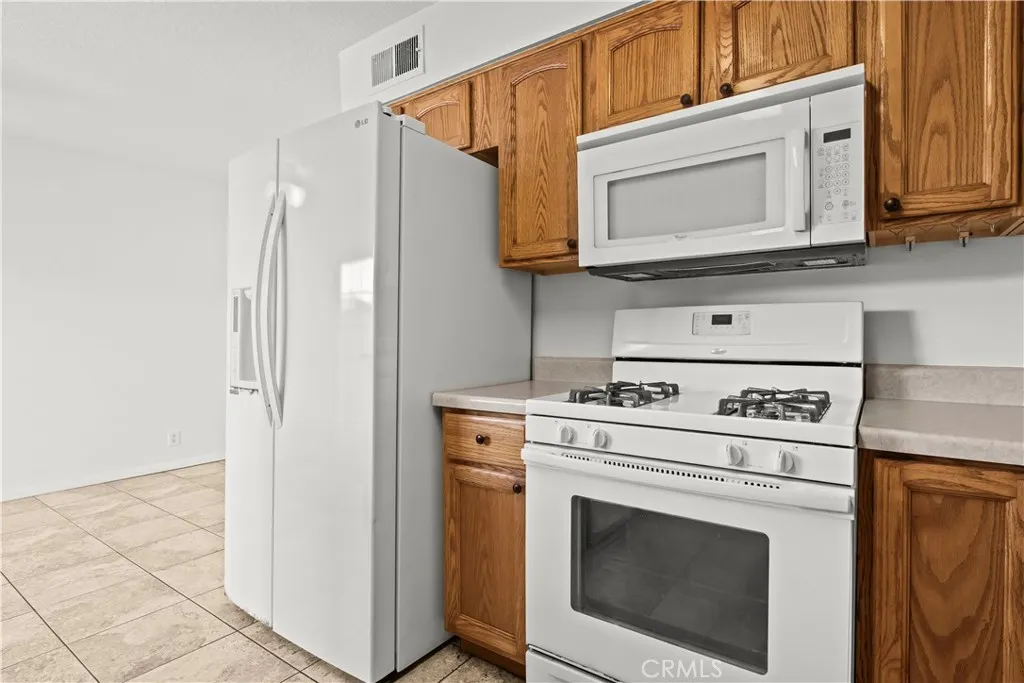 Additional image 5 of 4688 Oceano Circle, Huntington Beach, CA 92649
