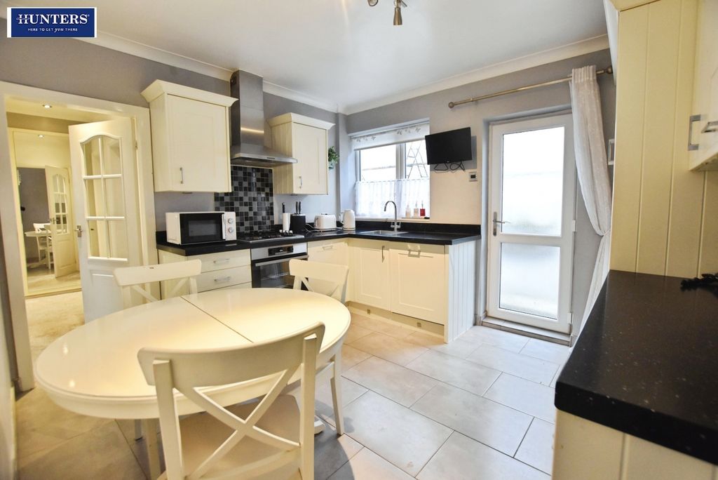 Additional image 7 of 3 bed detached bungalow for saleMoorwell Road, Scunthorpe DN17