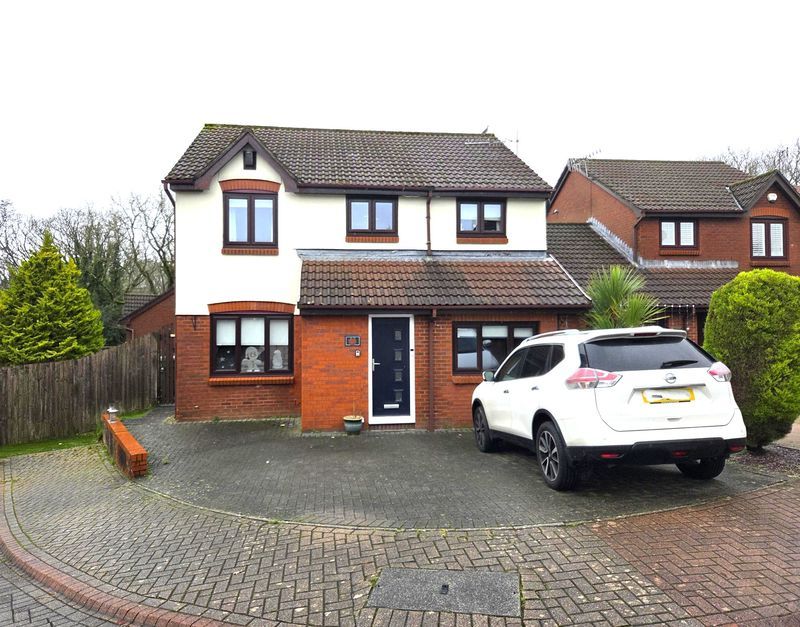 4 bed detached house to rentGodre'r Coed, Hengoed CF82