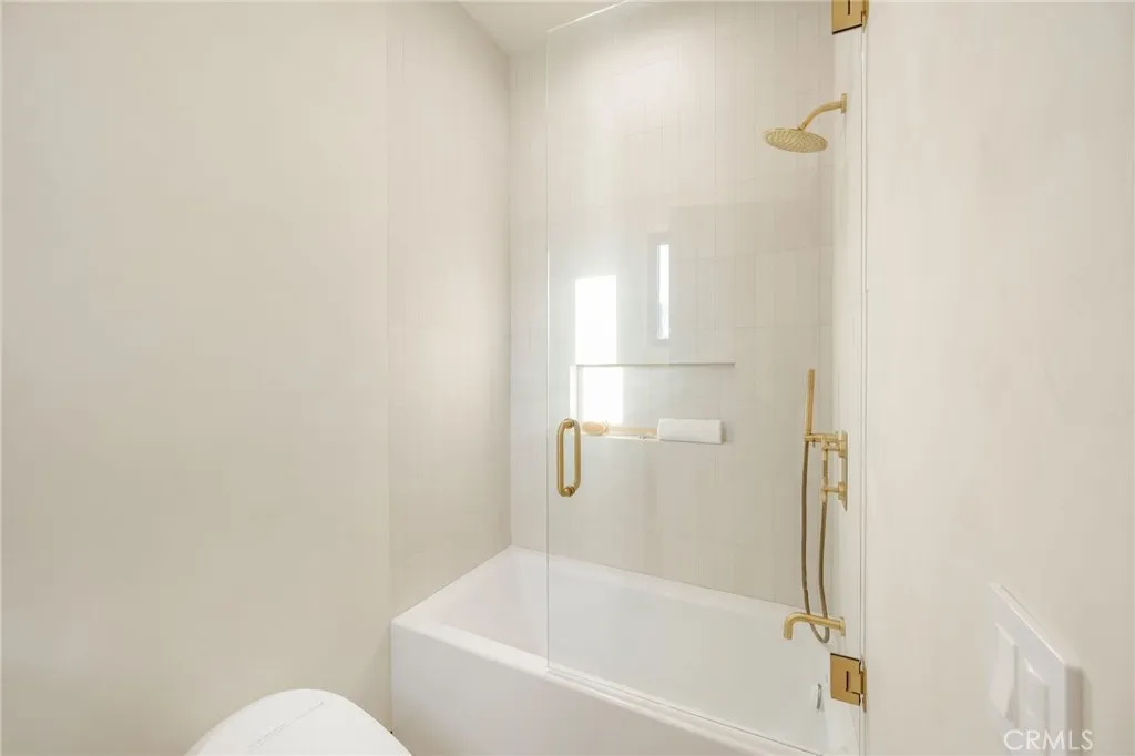Additional image 131 of 15447 Huston St, Sherman Oaks, CA 91403
