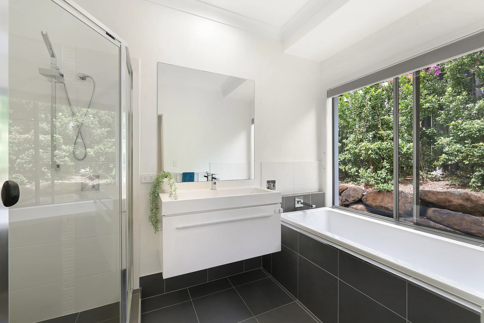 Additional image 19 of 23 Skyburnett Street, Reedy Creek QLD 4227