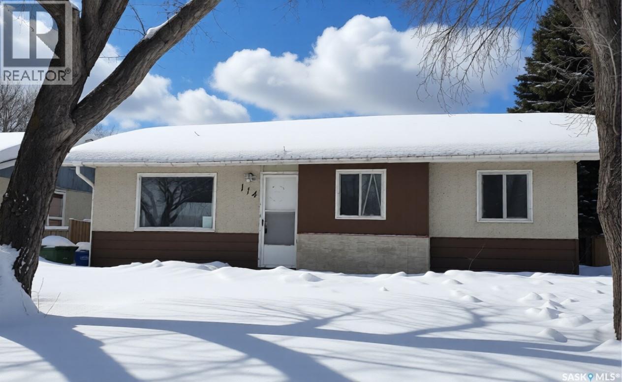 114 MacArthur DRIVE