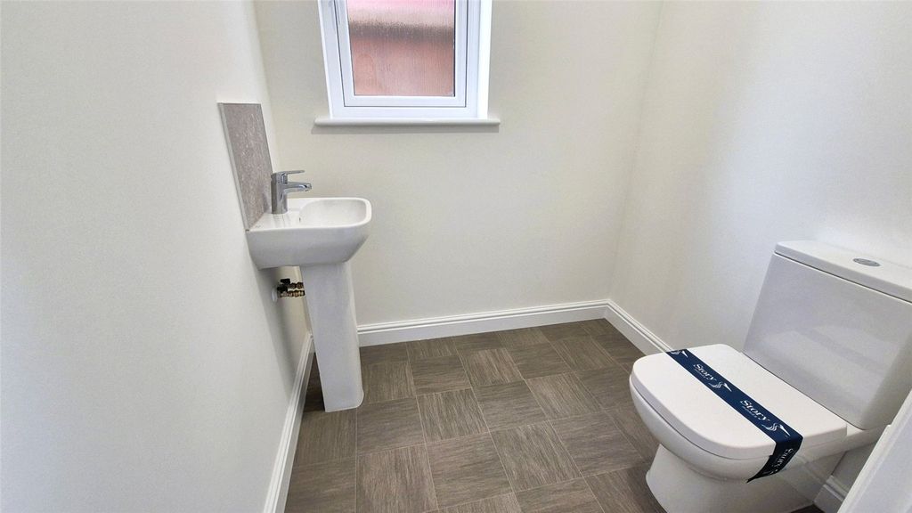 3 bed detached house to rentMerlin Drive, Dumfries DG1 photo 5