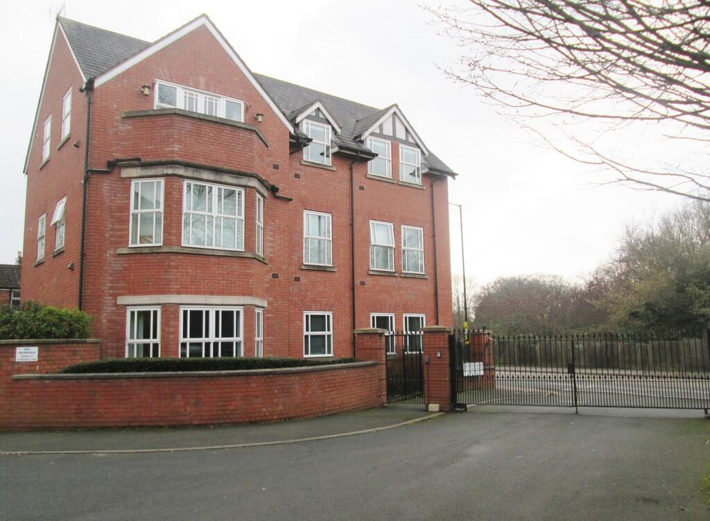 Riverside Drive, Off Pershore Road