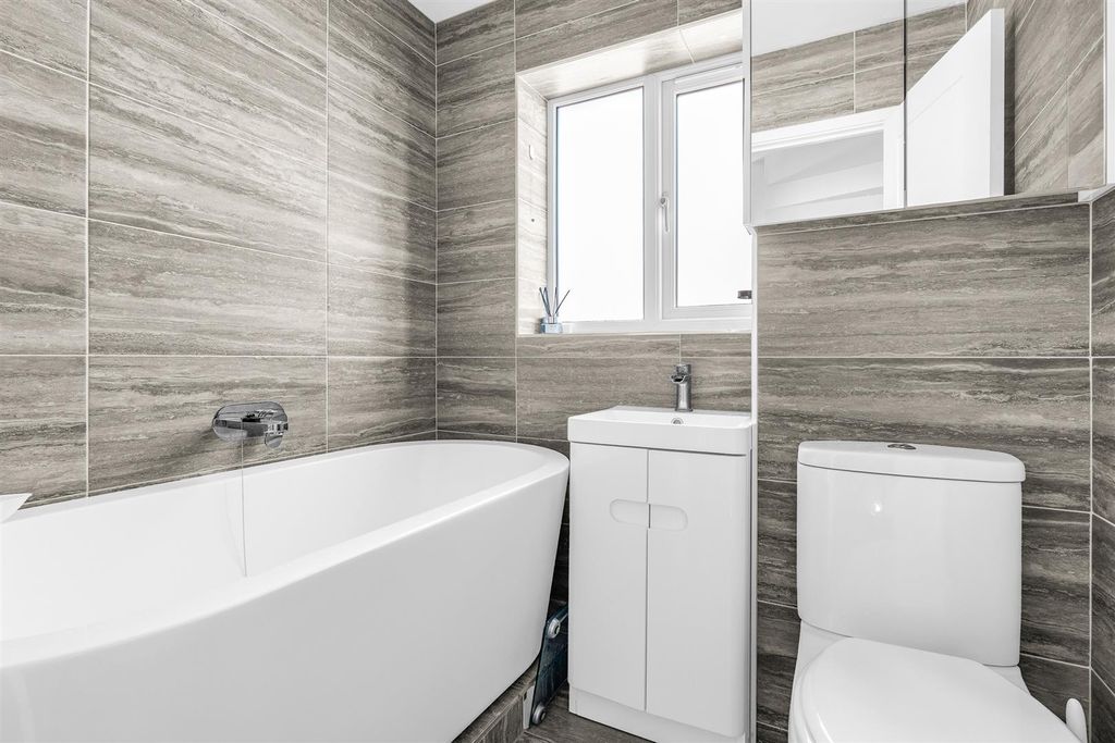 Additional image 13 of 3 bed terraced house for saleThe Briars, Hertford SG13