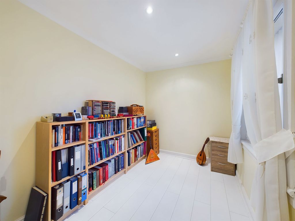 Additional image 14 of 3 bed detached house for saleNew Lanark Road, Lanark ML11