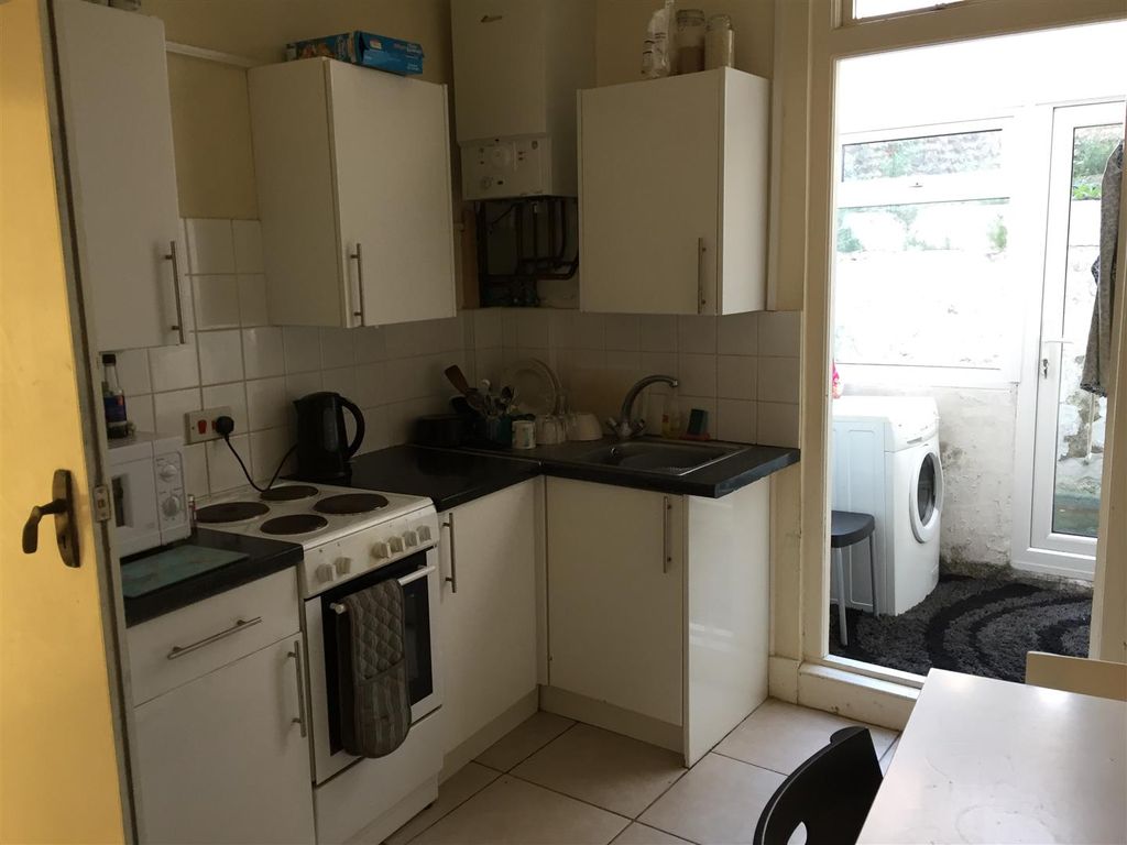 Additional image 2 of 4 bed terraced house to rentPrinces Crescent, Brighton BN2