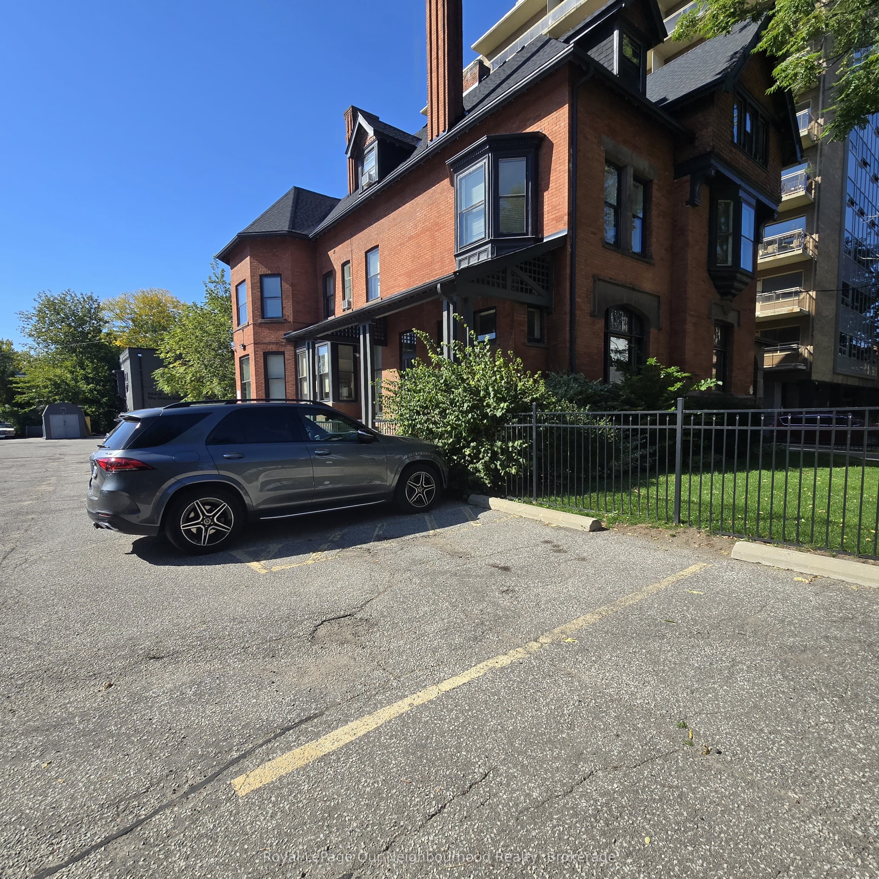 Additional image 5 of 103-204 St. George Street, Toronto, ON, M5R 2N5