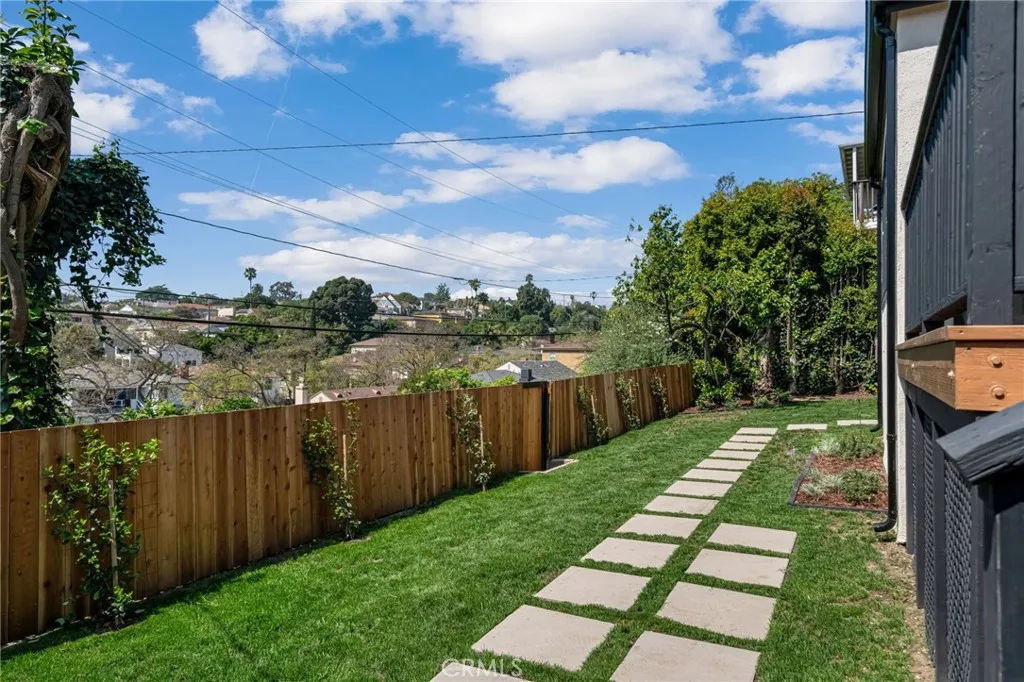 Additional image 30 of 5309 Maymont Dr, Los Angeles, CA 90043