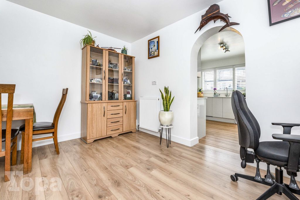 Additional image 7 of 2 bed terraced house for saleSunland Avenue, Bexleyheath DA6