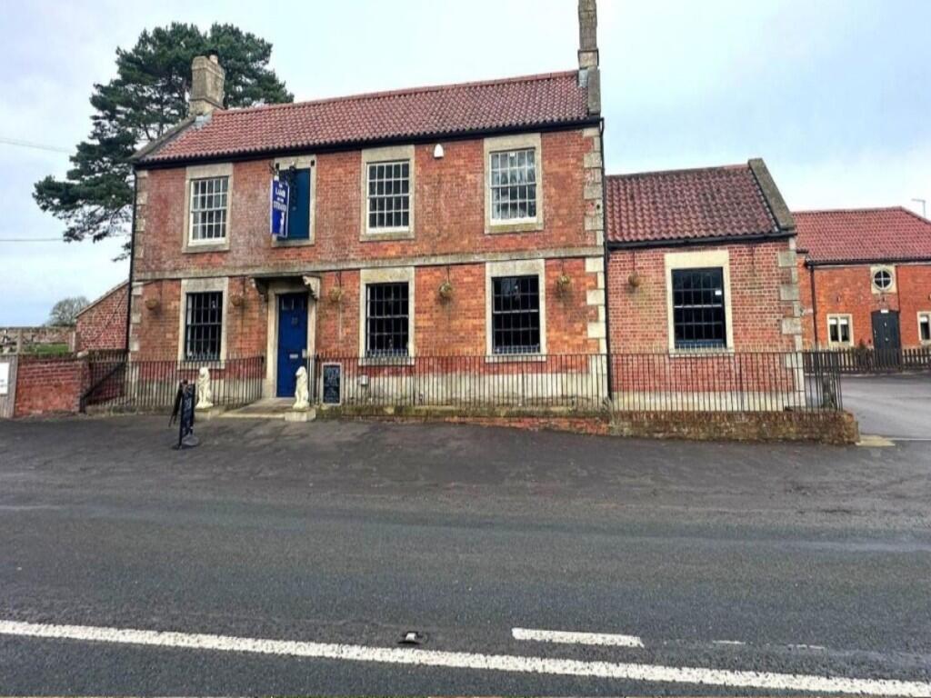 The Lamb on the Strand, 99 The Strand, Semington, Trowbridge, Wiltshire BA14 6LL