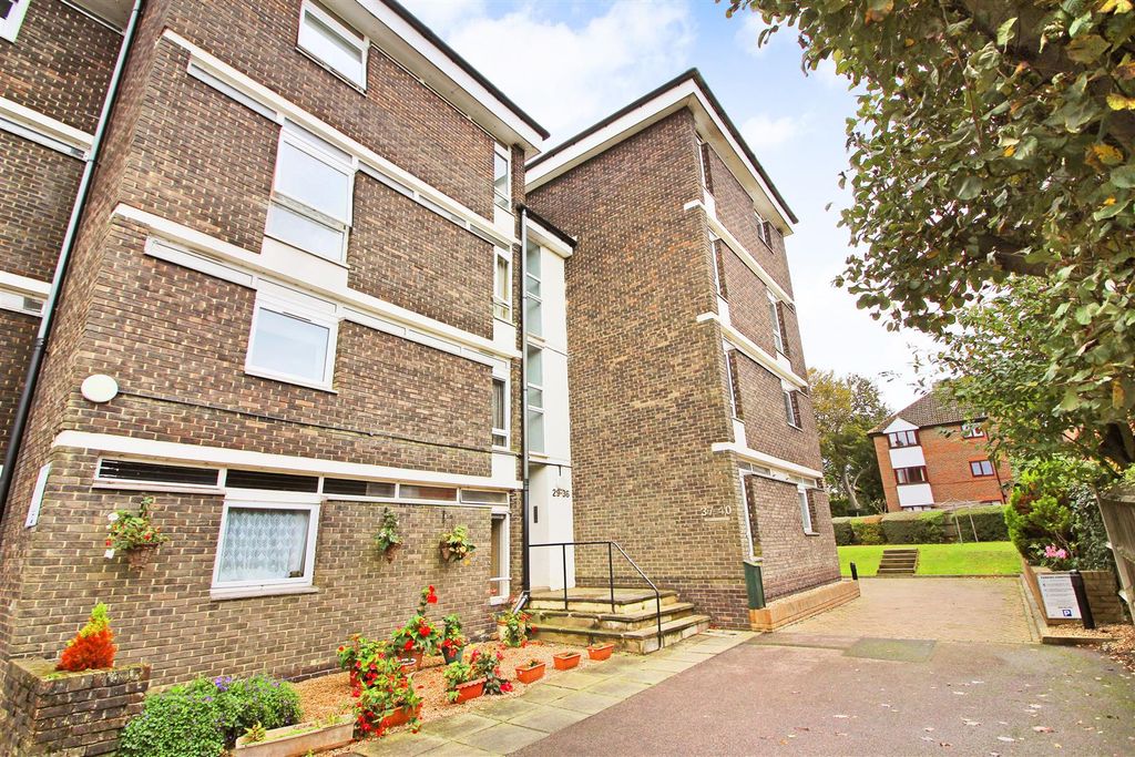Additional image 9 of 2 bed flat to rentNew Dover Road, Canterbury, Kent CT1