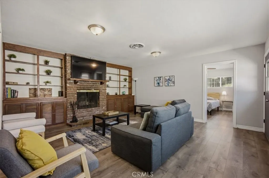 Additional image 60 of 188 E Green St, Claremont, CA 91711