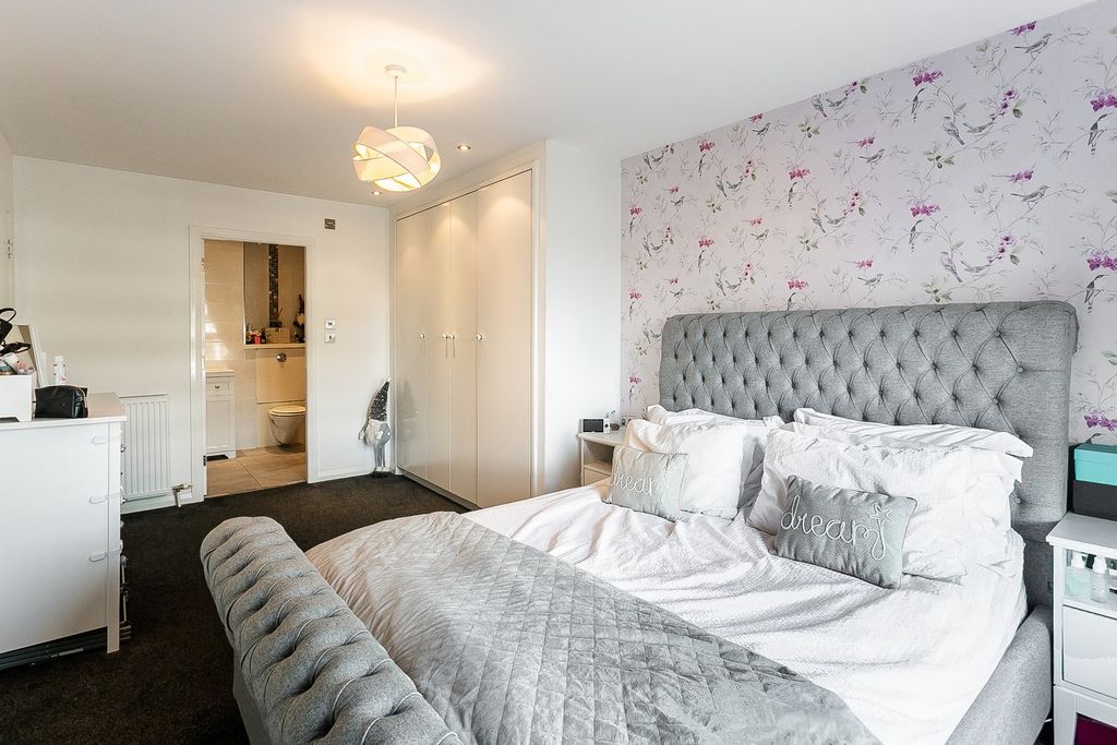 Additional image 13 of 2 bed flat for salePortland Gardens, Edinburgh EH6