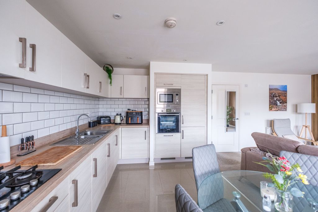Additional image 9 of 2 bed flat for saleRosebery Terrace, Oatlands, Glasgow G5