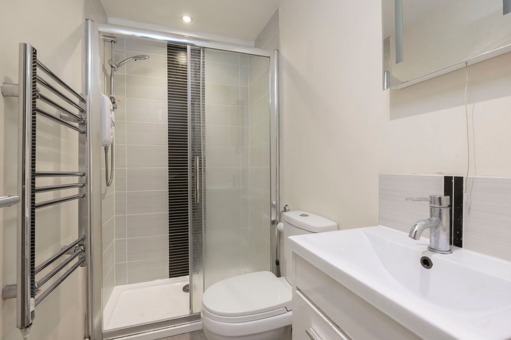 Additional image 6 of 1 bed flat to rentSt. Pauls Street South, Cheltenham GL50