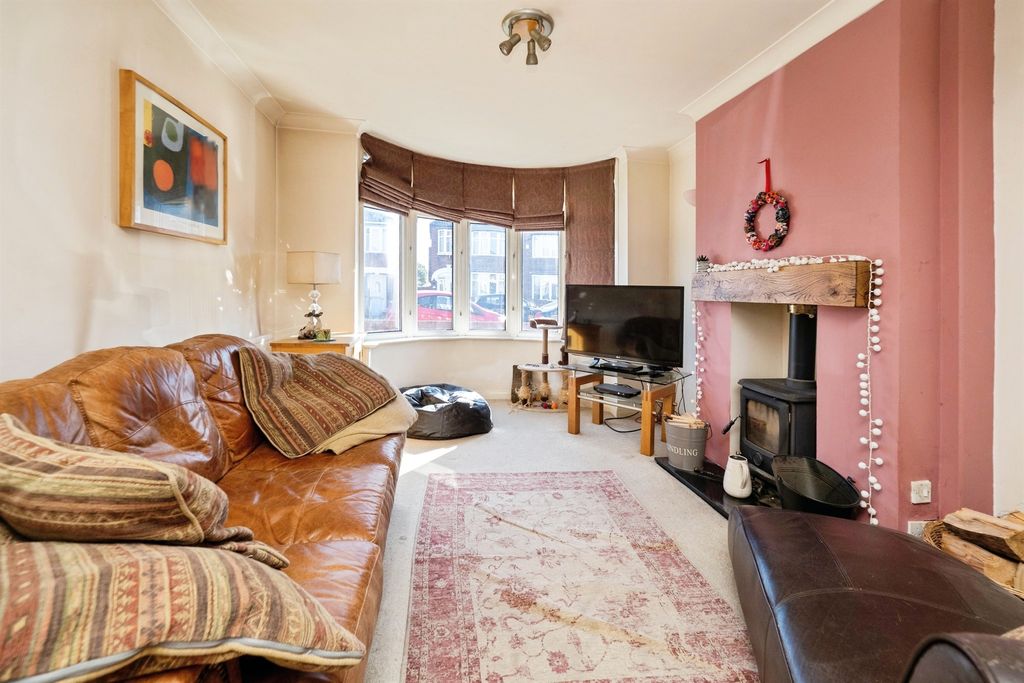 Additional image 2 of 3 bed semi-detached house for saleWindsor Road, Hull HU5