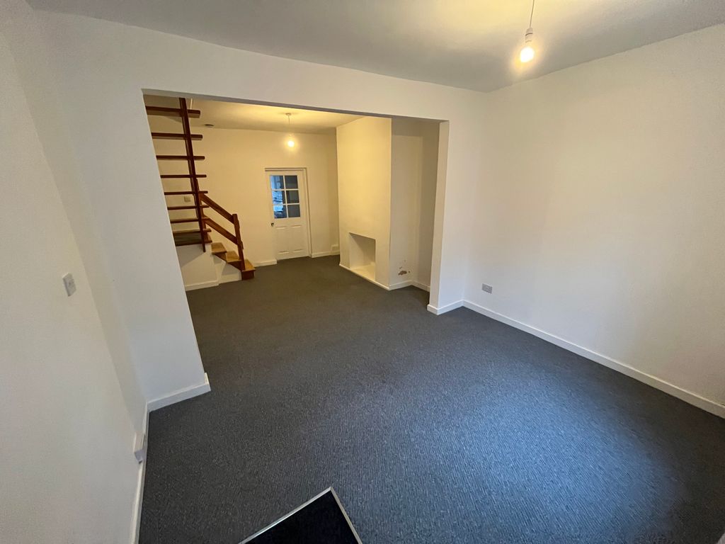Additional image 2 of 2 bed property to rentCambria Street, Pontypool NP4