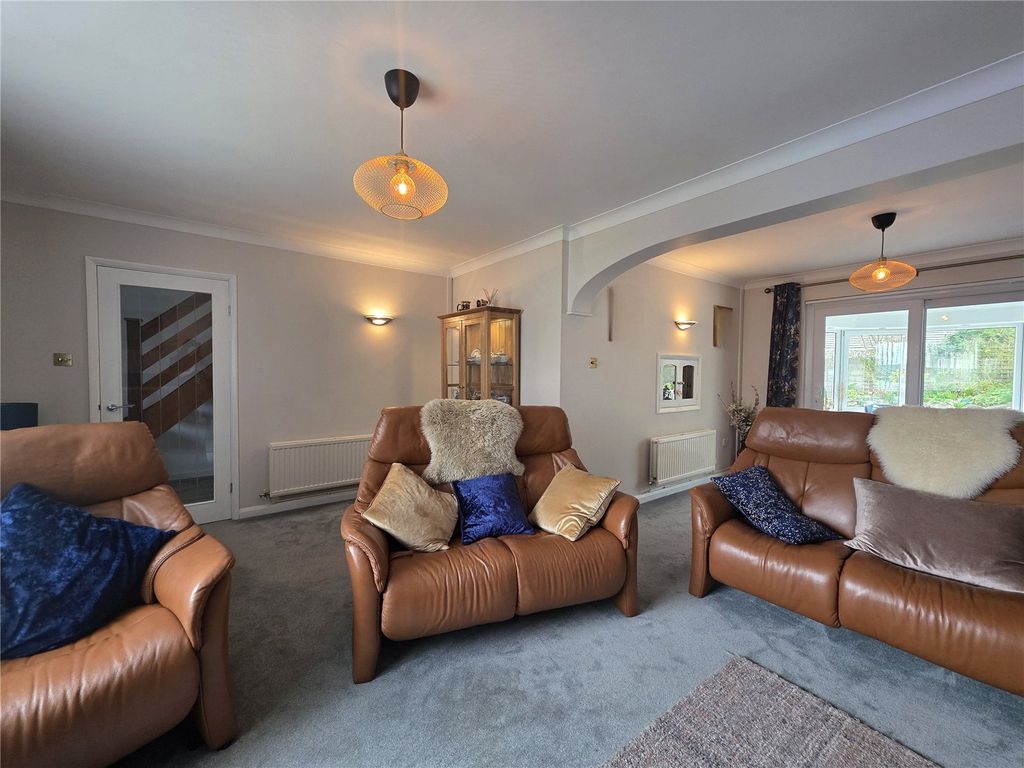 Additional image 6 of 4 bed detached house for saleGlenview Avenue, Pembroke Dock, Pembrokeshire SA72