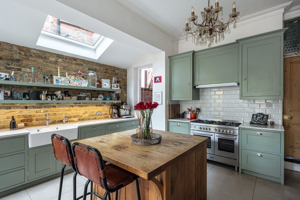 Additional image 6 of 3 bed terraced house for saleKings Road, Willesden, London NW10
