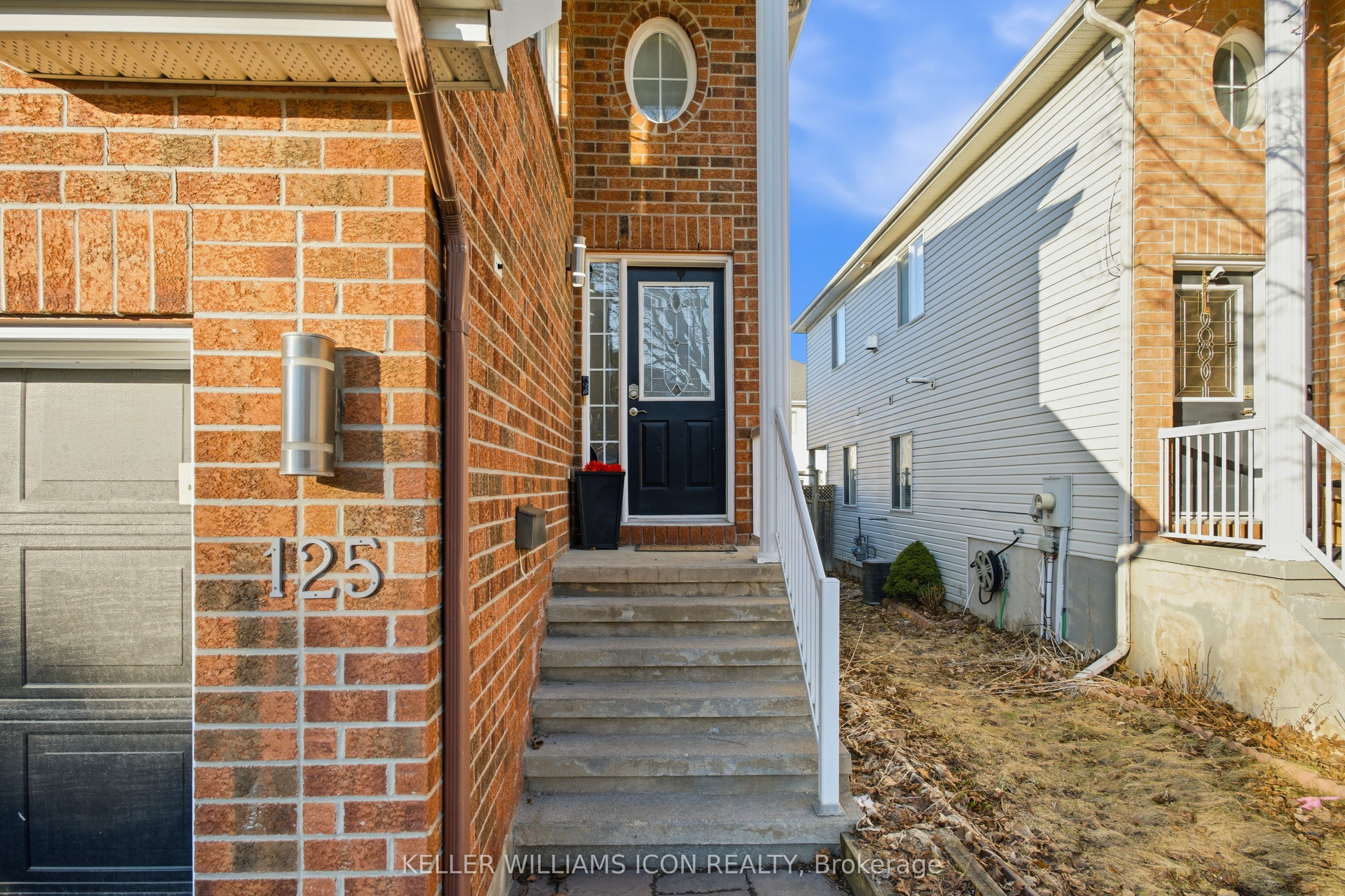 Additional image 2 of 125 Castle Glen Crescent, Ottawa, ON, K2L 4G9