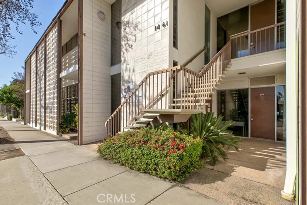 1461 E Chevy Chase Drive, Glendale, CA 91206