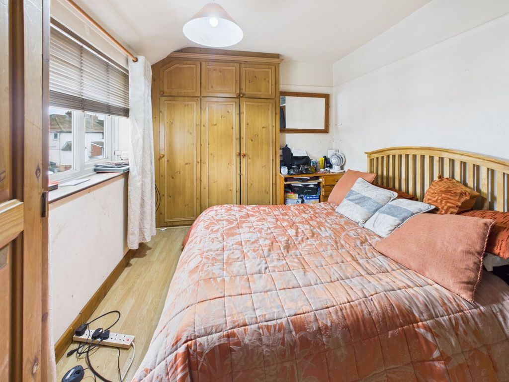 Additional image 8 of 3 bed terraced house for saleBeaumont Road, Slough, Berkshire SL2