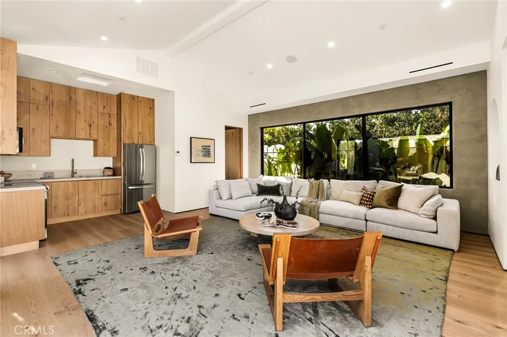 Additional image 116 of 12247 Addison St, Valley Village, CA 91607