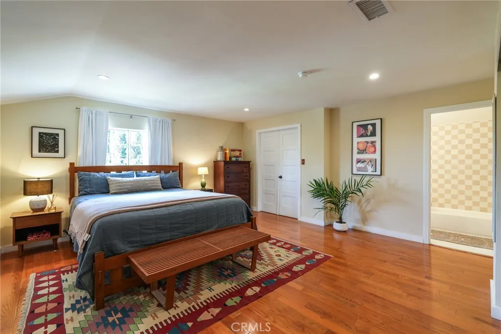 Additional image 110 of 371 E Claremont St, Pasadena, CA 91104