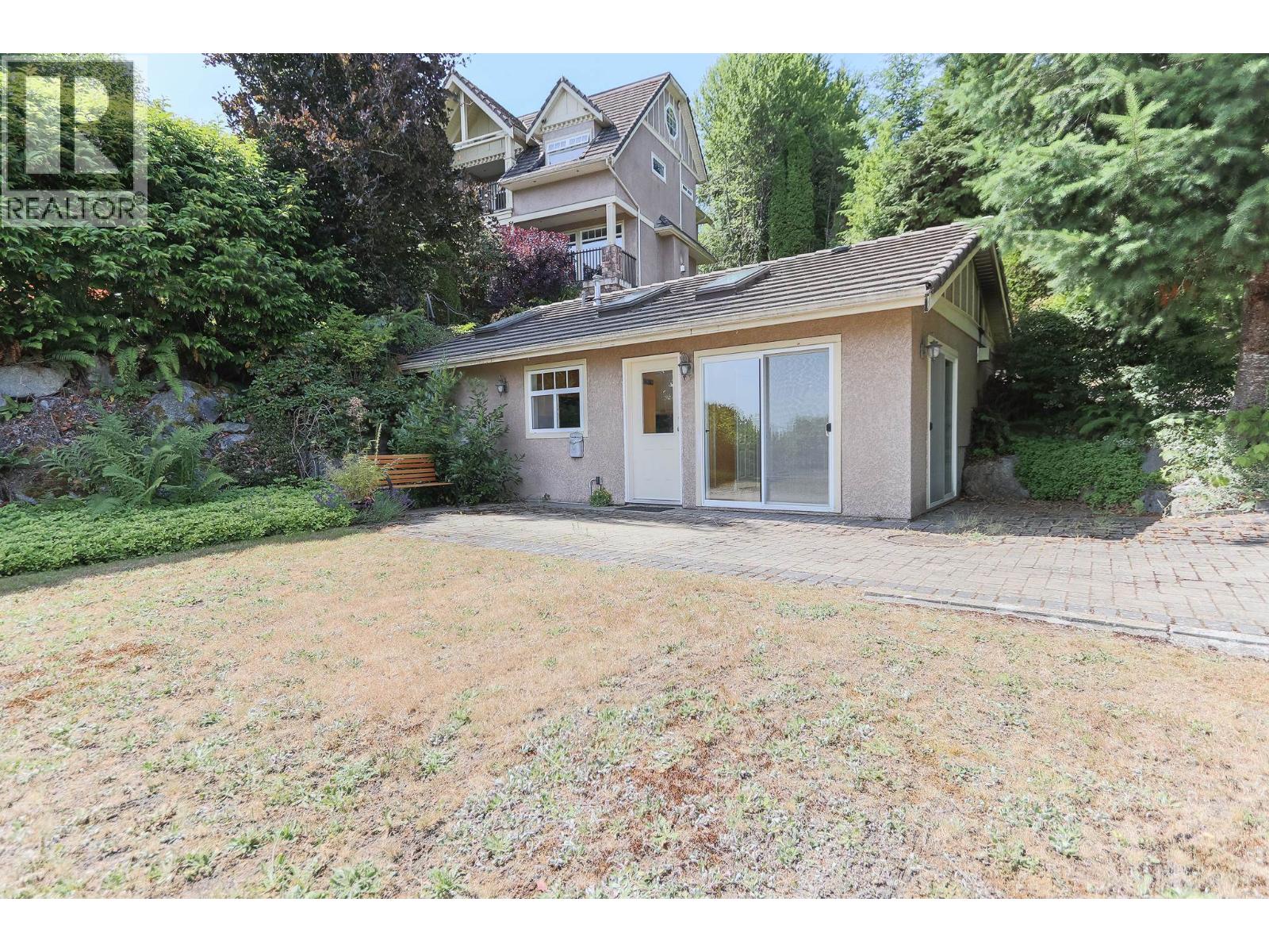 545 THETFORD PLACE