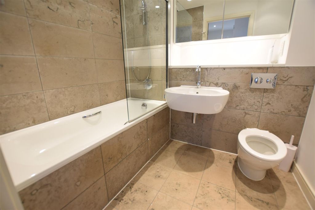 Additional image 10 of 2 bed flat for saleThe Mirage, Portishead BS20