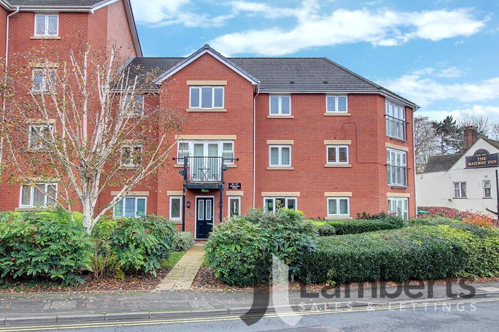 Gloucester Close, Enfield, B97