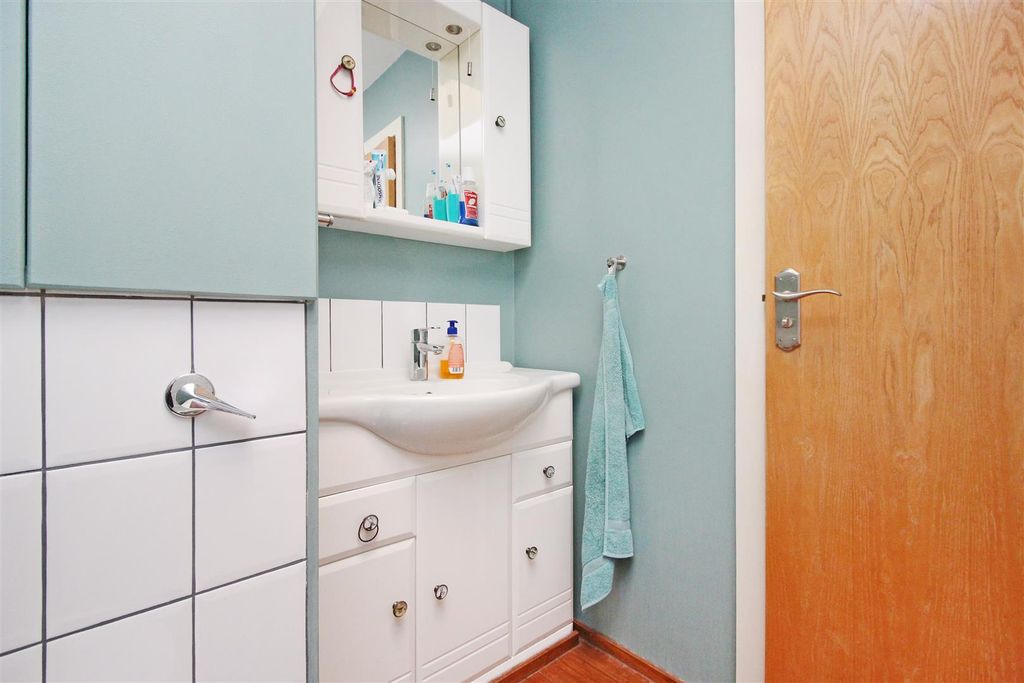 Additional image 8 of 2 bed flat to rentNew Dover Road, Canterbury, Kent CT1